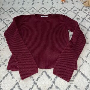 Woman’s Burgundy Flare Sleeves Crew Neck Sweater